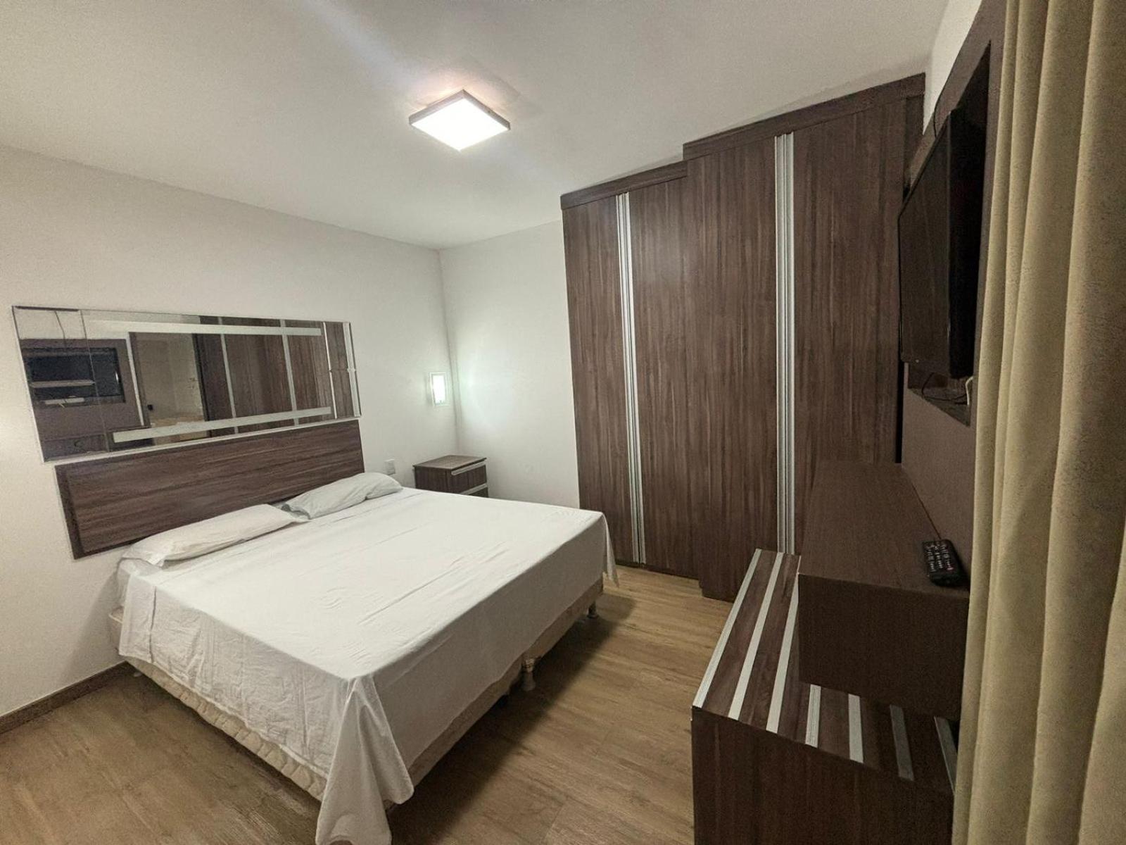 1810 - Flat Para Temporada Em Goiania-Proximo Ao Parque Areiao Екстериор снимка
